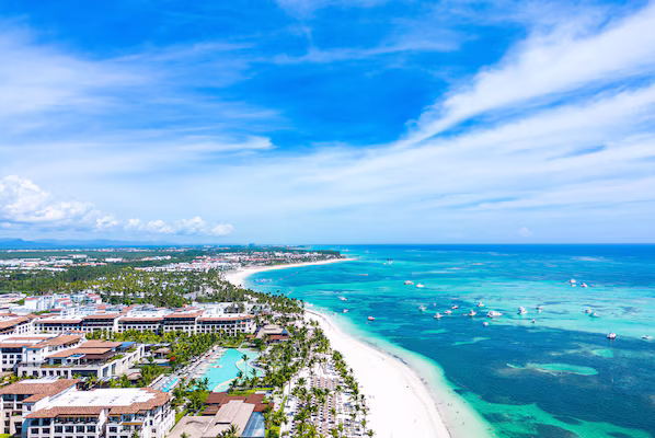 Punta Cana Beach near Dreams Onyx Resort & Spa with pristine white sand and turquoise Caribbean waters